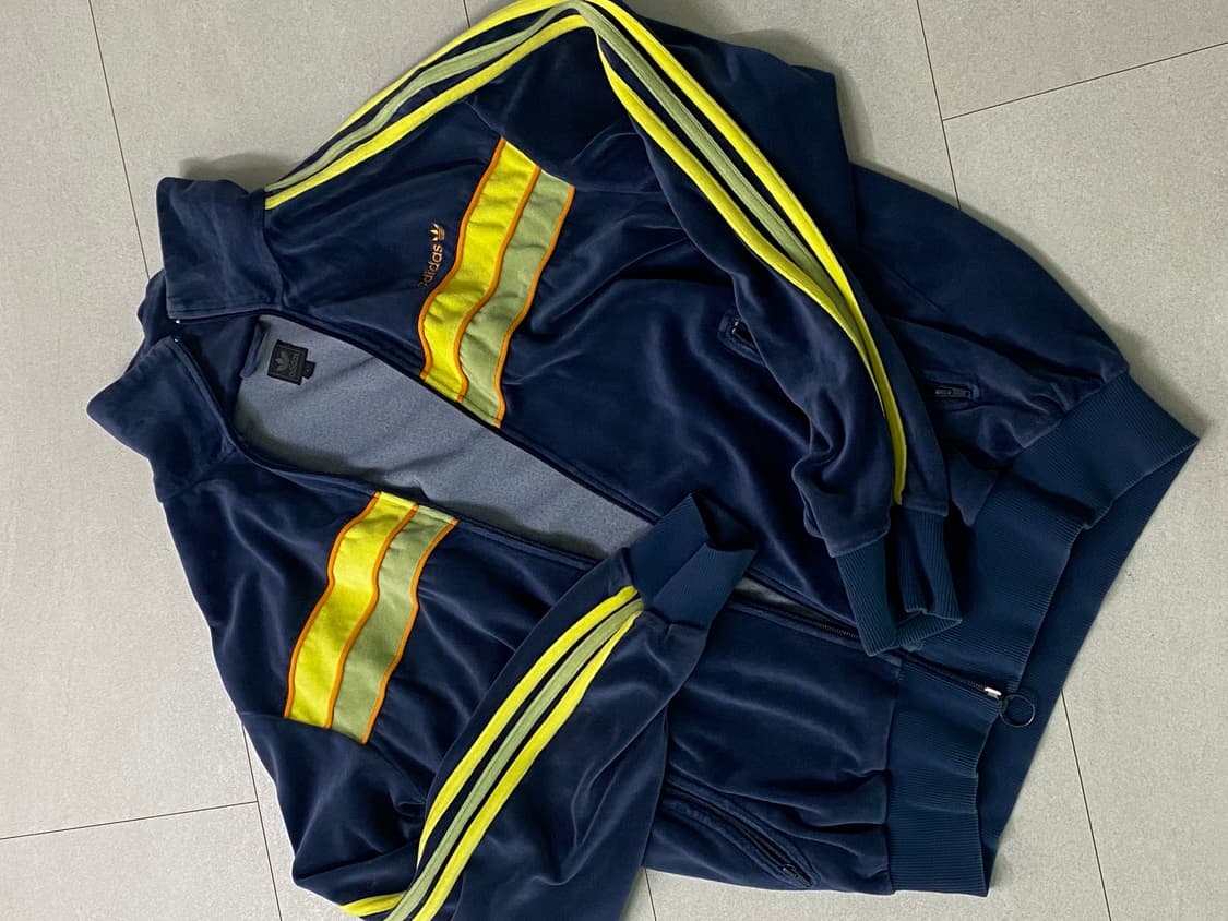 아디다스 오리지널 벨벳 트레이닝복 세트 L 상품이미지4