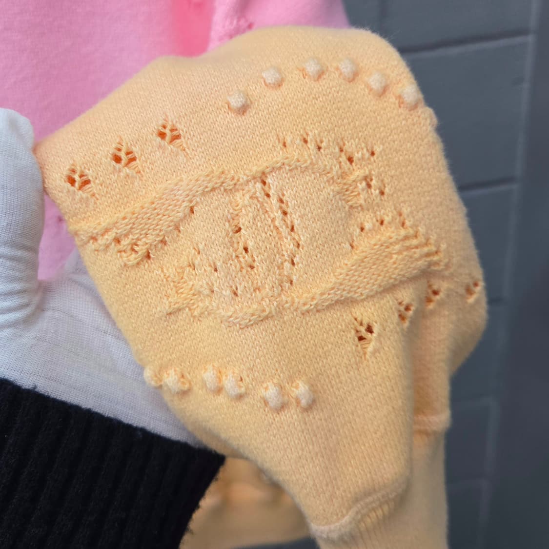 샤넬 크루즈 CC로고 그라데이션 니트 맨투맨 36 상품이미지3