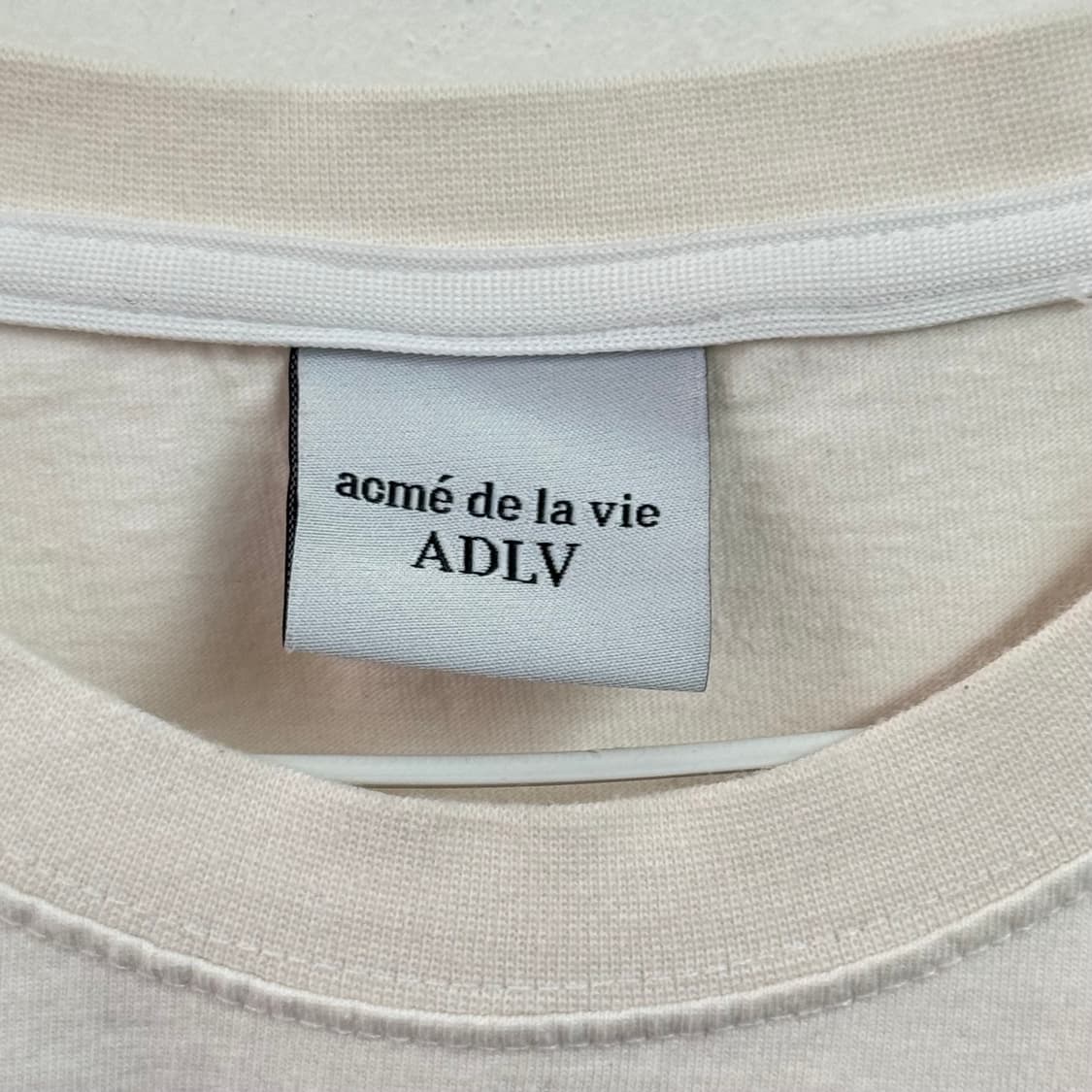 아크메드라비 도넛 로고 티셔츠 상품이미지4