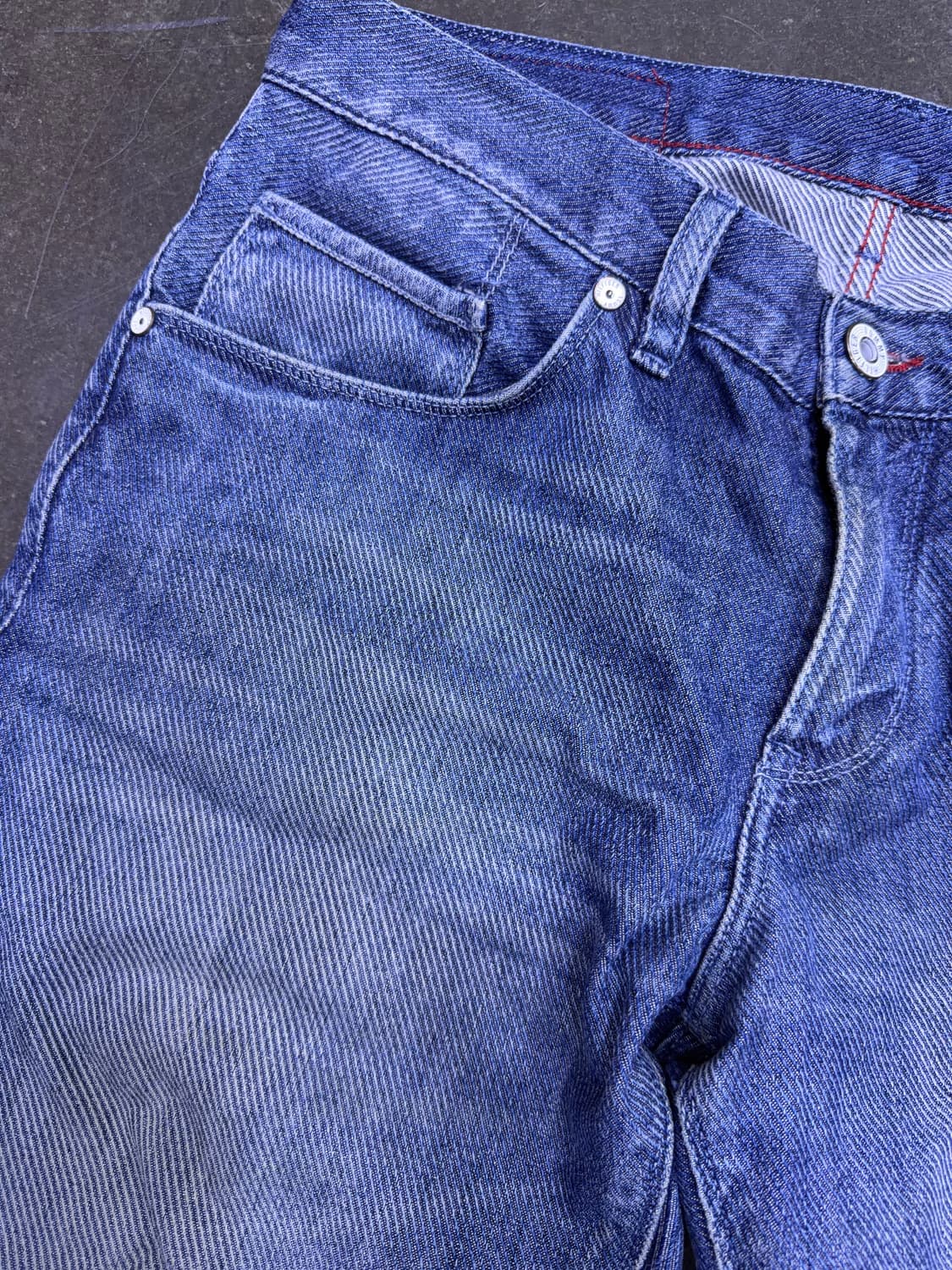 타미힐피거 허드슨 슬림 스트레이트핏 사선 입체패턴 워싱 데님팬츠 32 상품이미지4