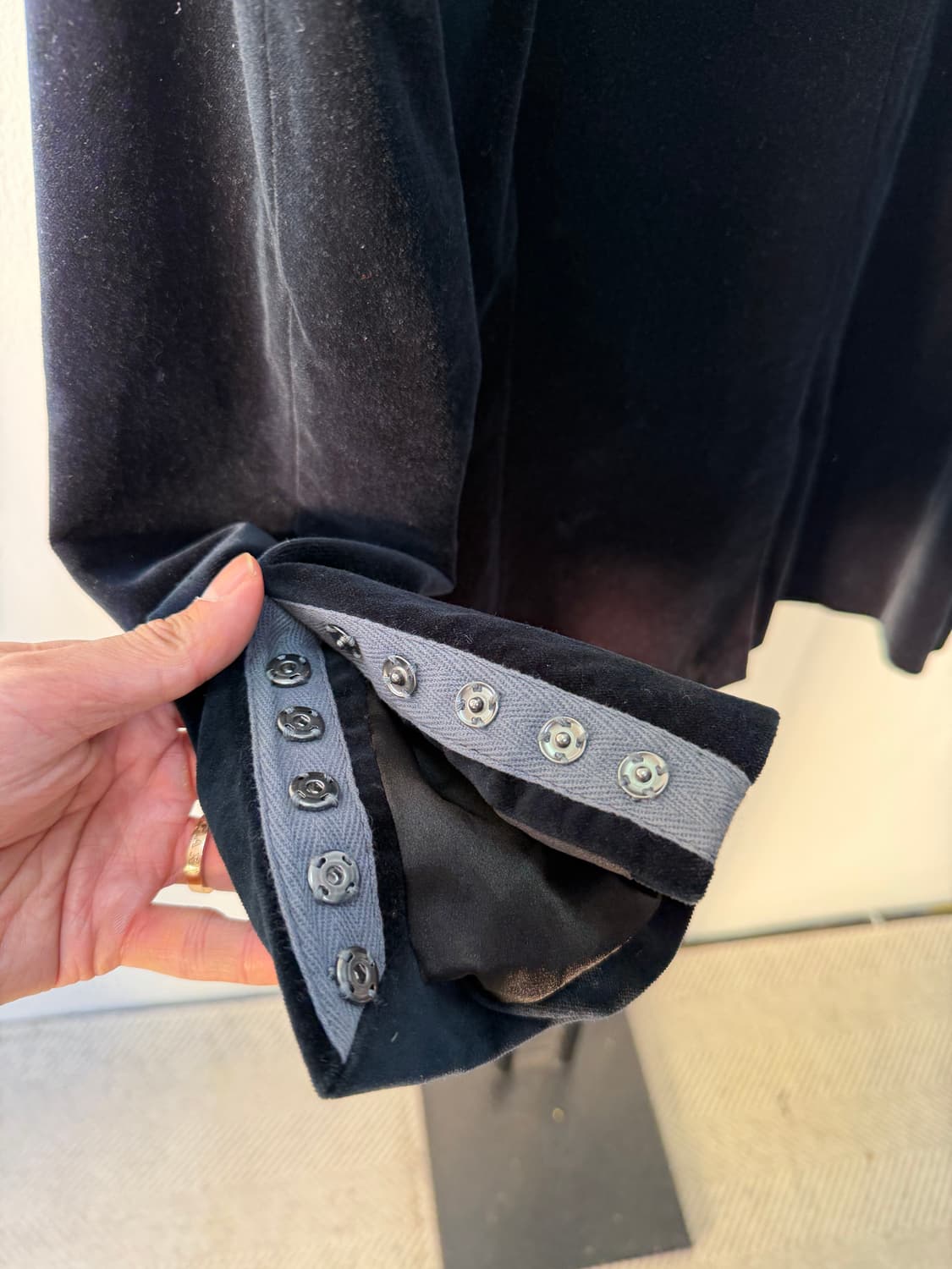 정품) 쟈딕앤볼테르 블랙 벨벳 자켓 40 (55-66) 상품이미지5