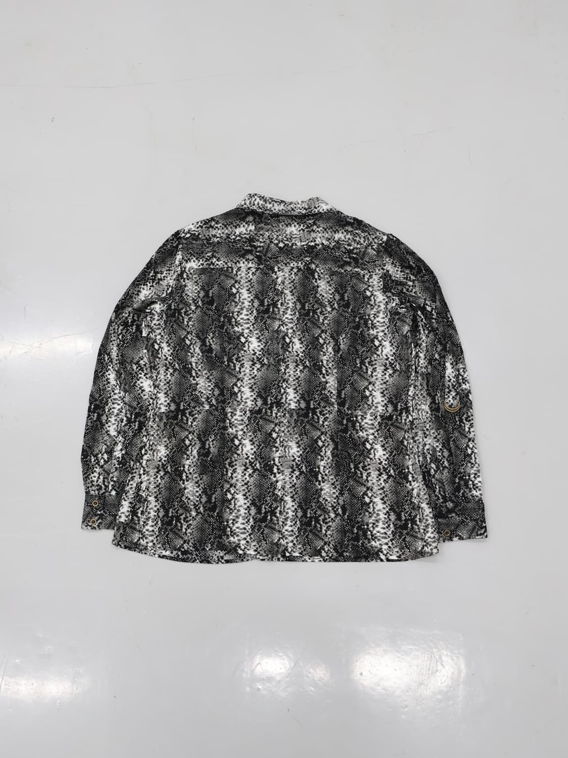 Laura Scott Snake-Print Stretch Blouse 상품이미지2