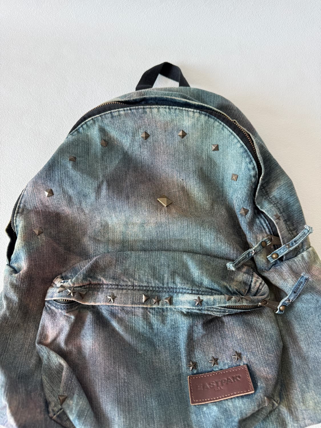 이스트팩(EASTPAK) 데님 백팩 상품이미지2