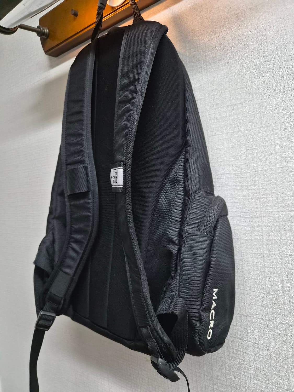 30L) 노스페이스 MACRO 데일리 백팩 팝니다 상품이미지4