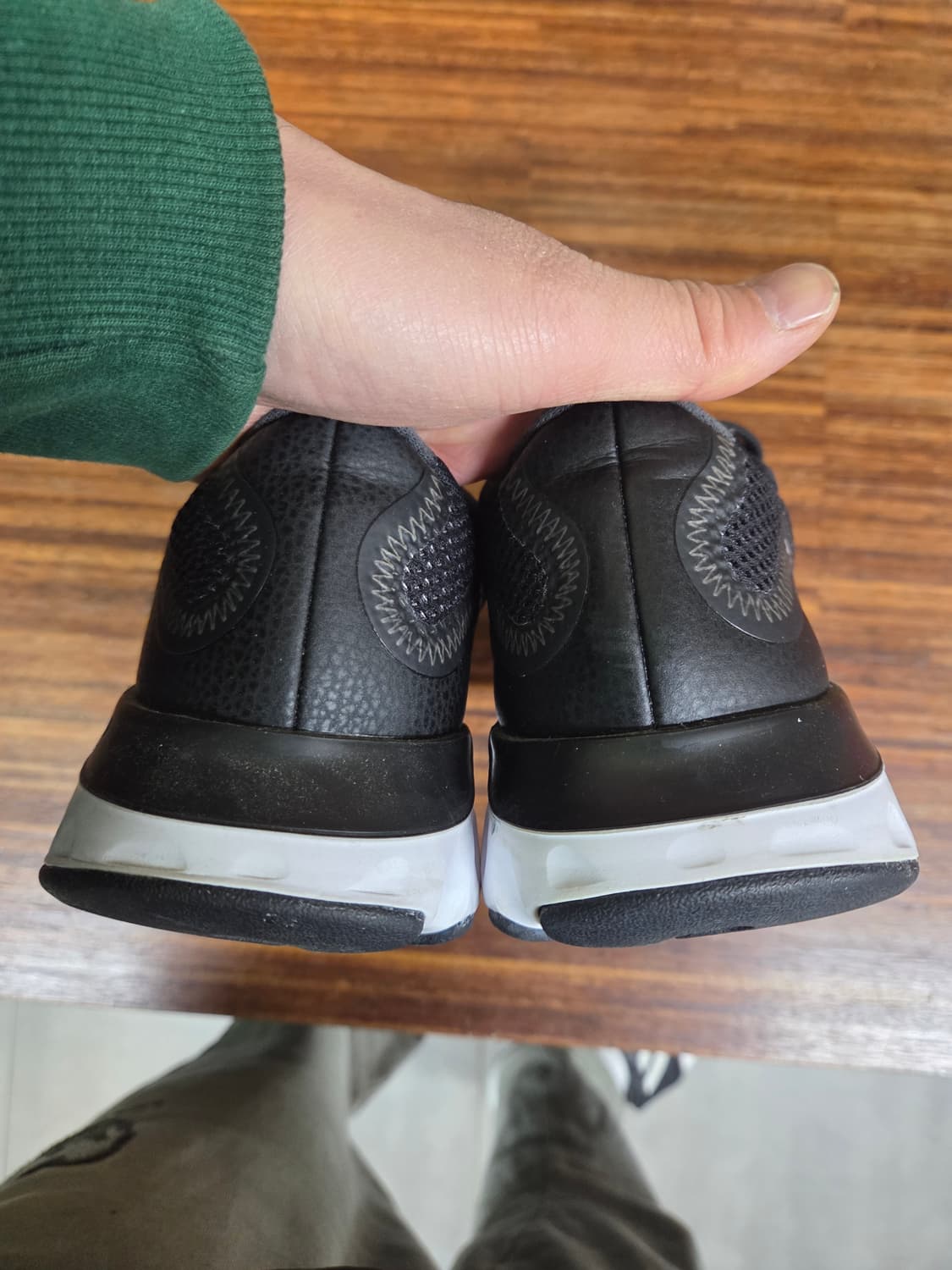 나이키 리뉴 런 러닝화 255 상품이미지4