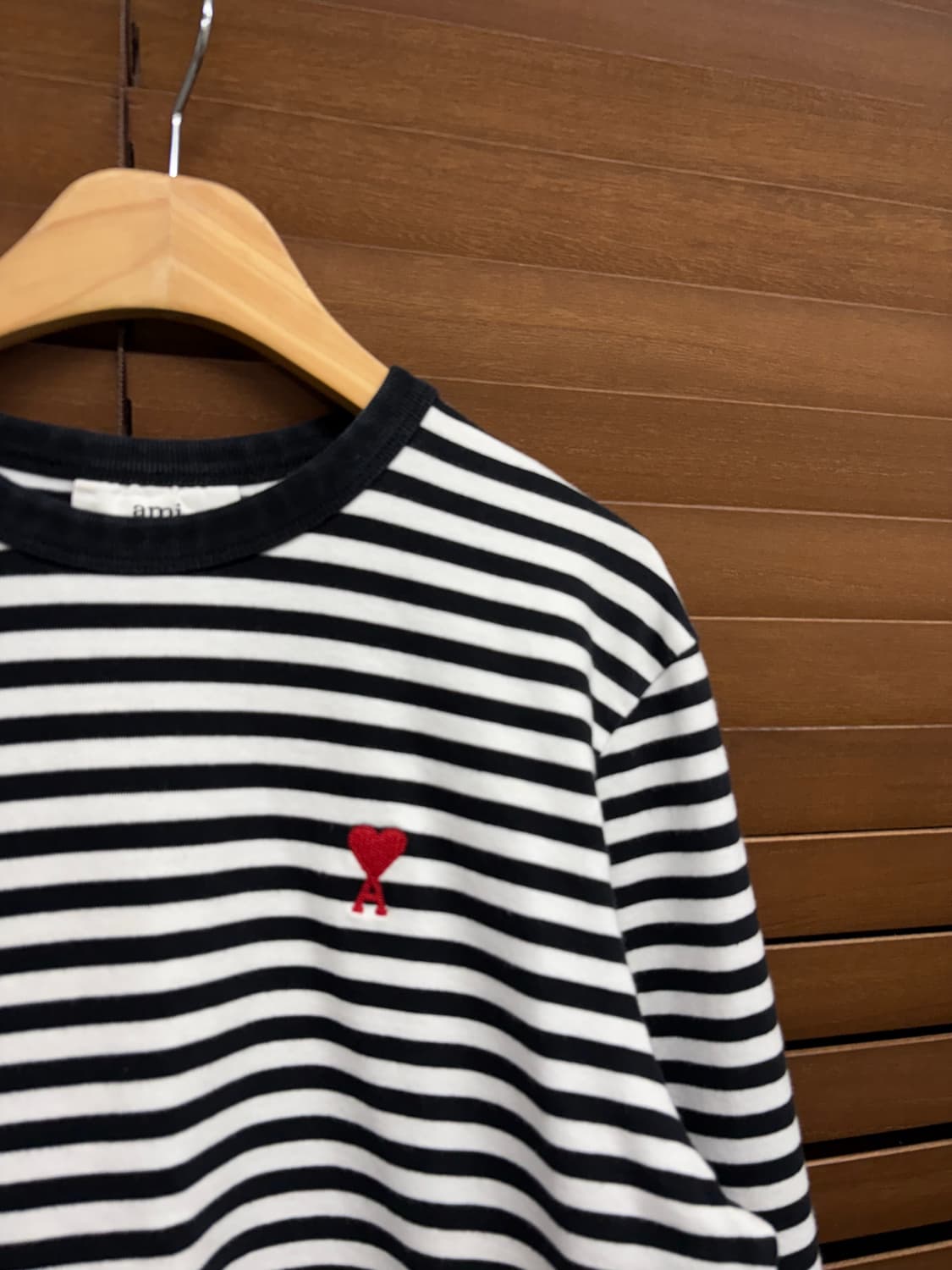 Ami 아미 스몰 하트 로고 스트라이프 롱슬리브 상품이미지4