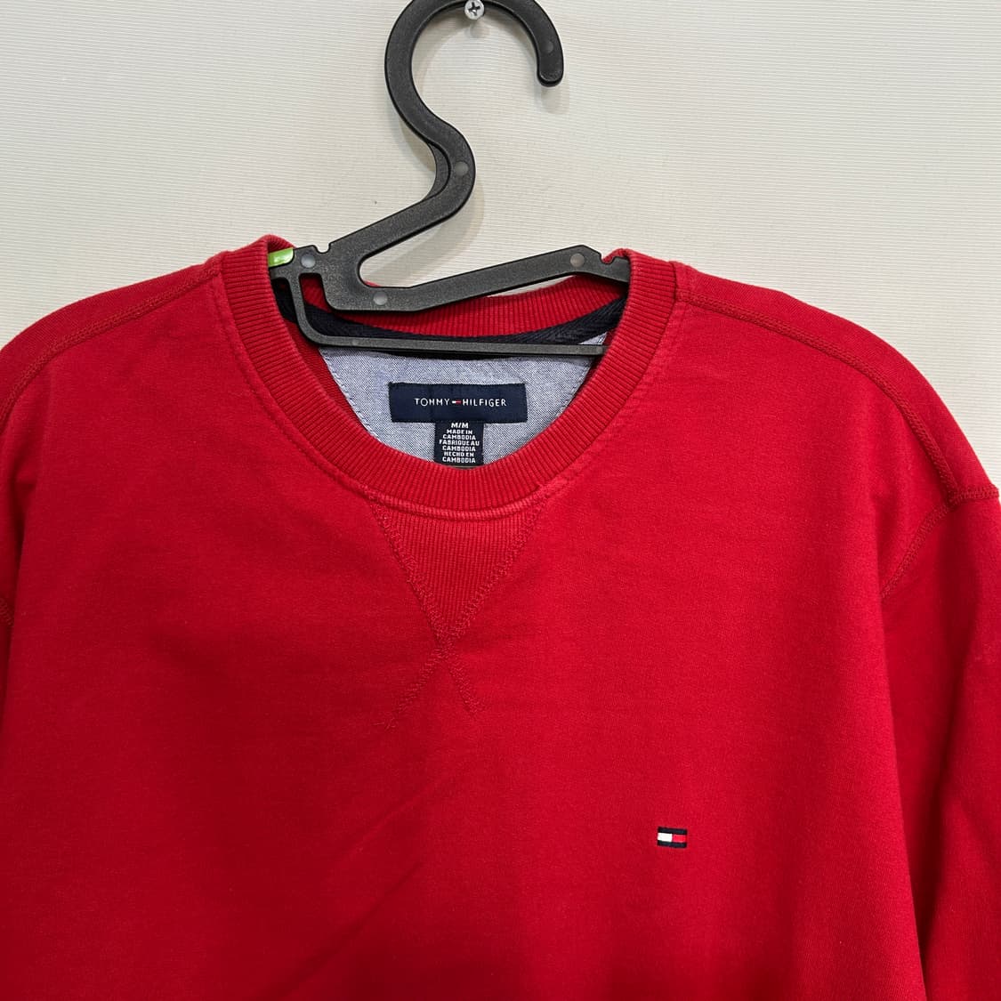 타미힐피거 스몰로고 맨투맨 100 레드 상품이미지2
