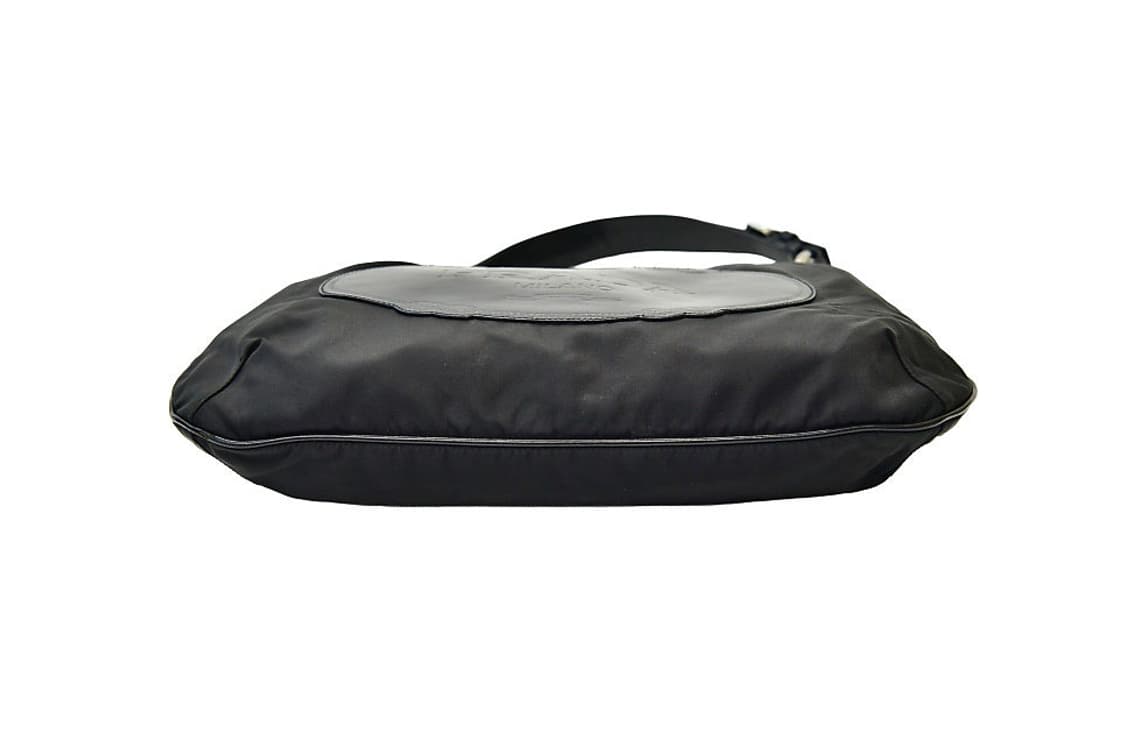 프라다 리나일론 호보백(정품) 상품이미지5