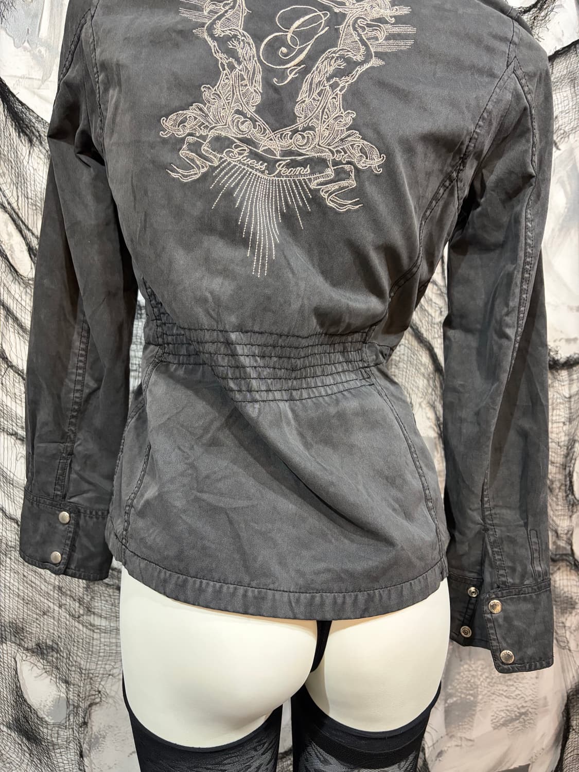 guess shirring back embroidery jacket 상품이미지10
