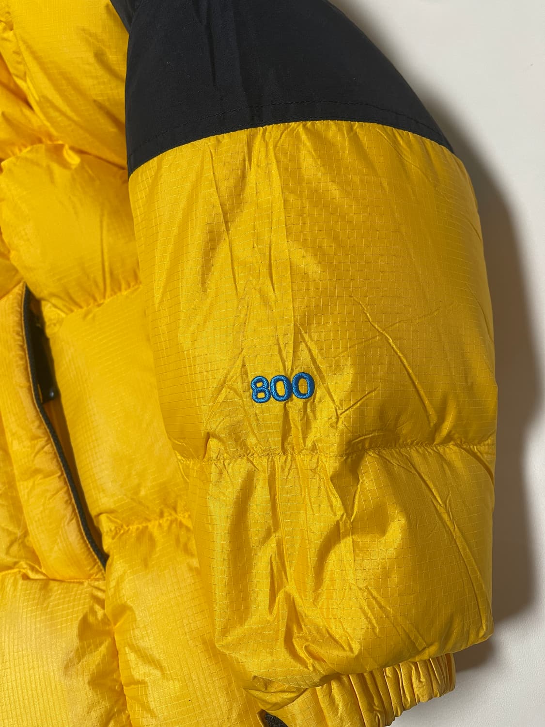 아디다스 하이킹 벌키 800 구스다운 상품이미지4