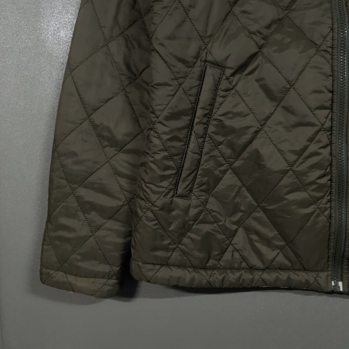 노스페이스 화이트라벨 포조 스텐드 넥 리버서블 양면 퀼팅 쉐르파 자켓 상품이미지5