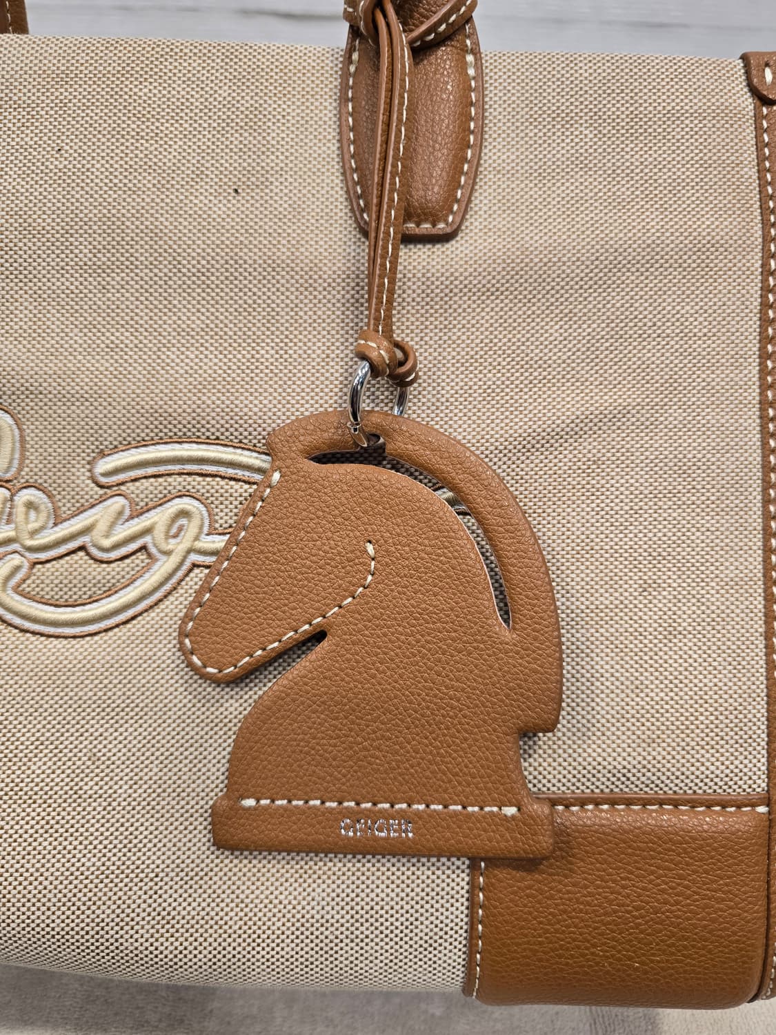 가이거 런던 캔버스 소가죽 토트백 숄더백 크로스백 아이보리 상품이미지8