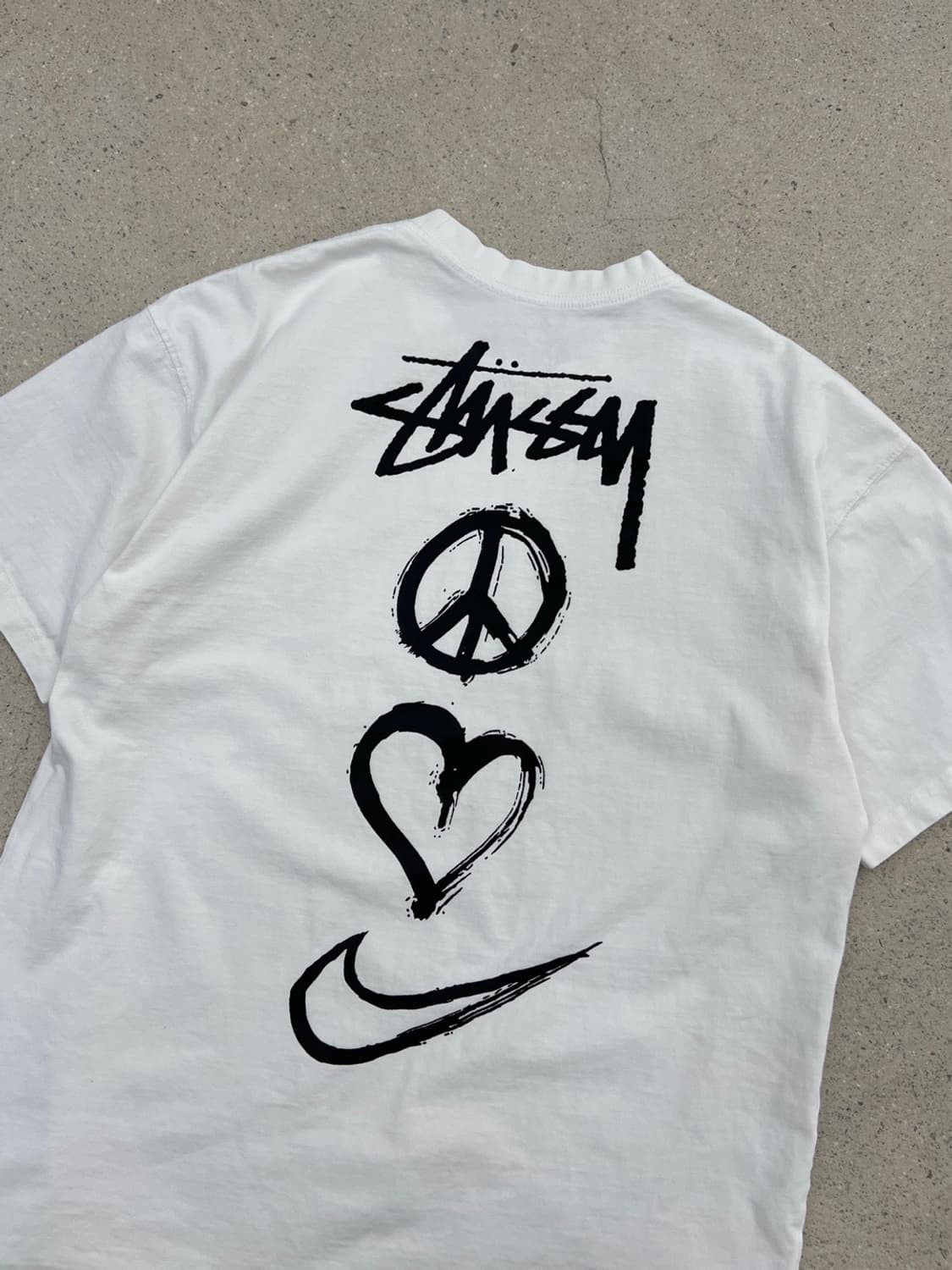 나이키 X 스투시 NRG RA 화이트 반팔 티셔츠 상품이미지2