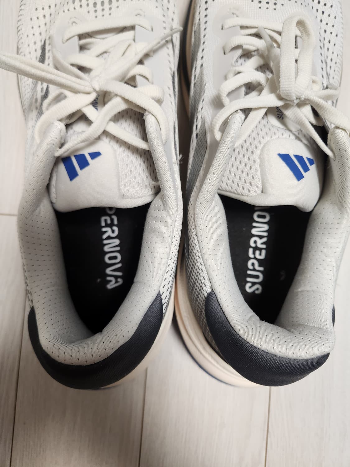 아디다스 매장 정품 남성 슈퍼노바 라이즈 (ID3587)사이즈285

구 상품이미지6