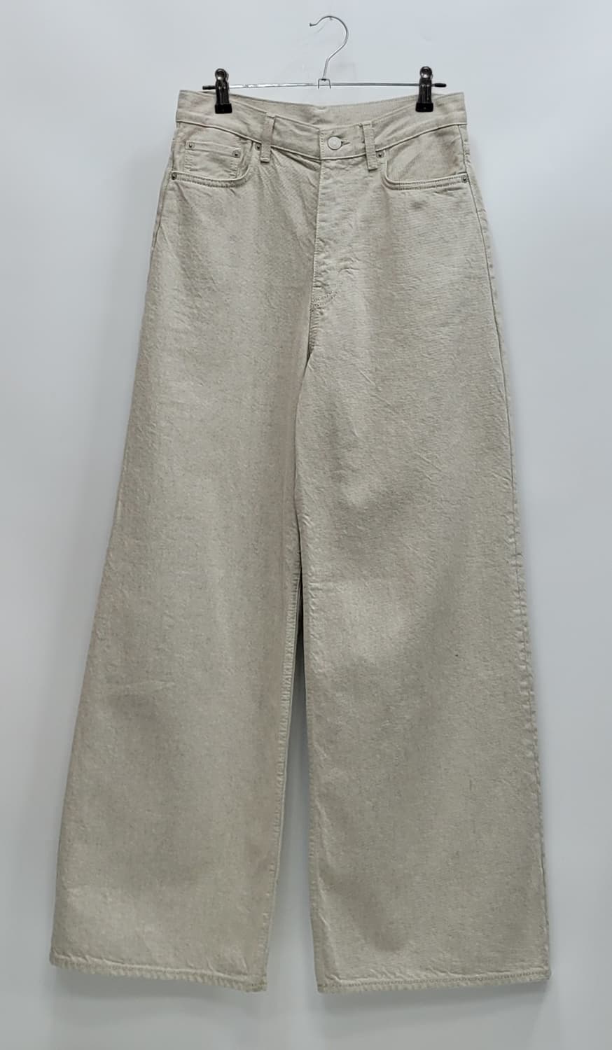 COS 코스 다이얼 와이드 레그 진 / 여 26 (155-66A)
z 상품이미지1