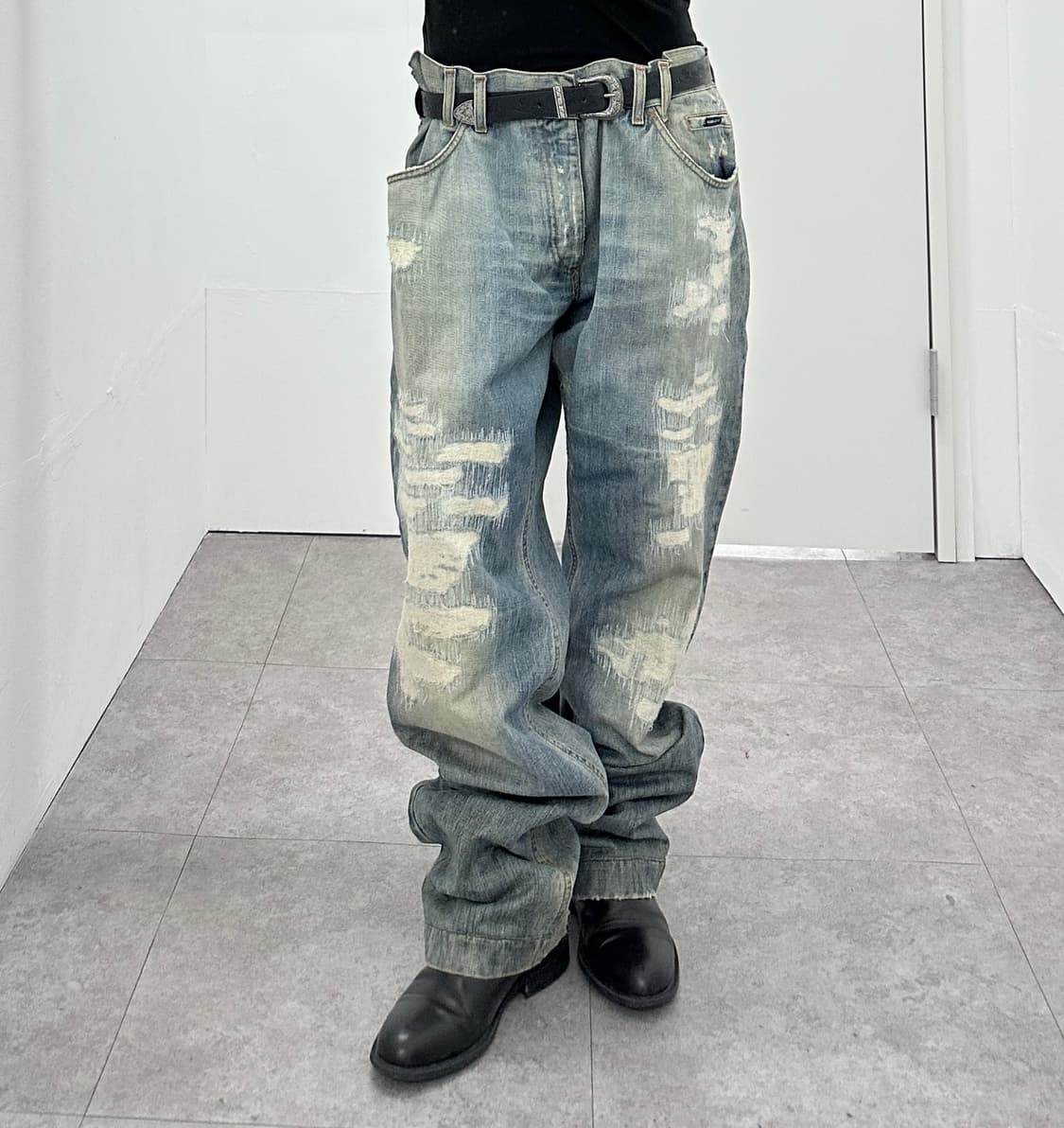 Dolce & Gabbana Distressed Straight Deni 상품이미지1