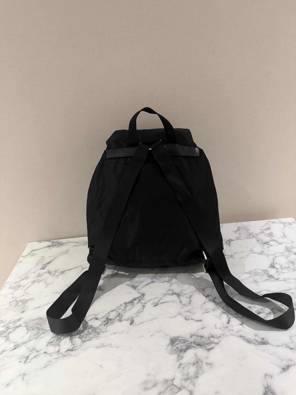 프라다백팩 미듐 사이즈 상품이미지2