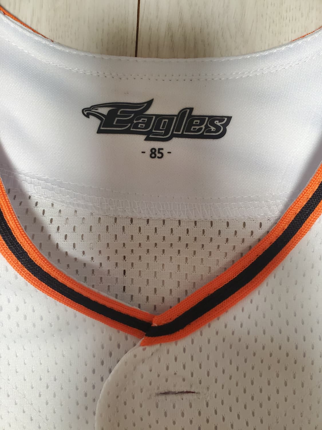 새상품)한화 이글스 화이트 야구 레플리카 유니폼(홈)85

택이 뜯어졌는 상품이미지3