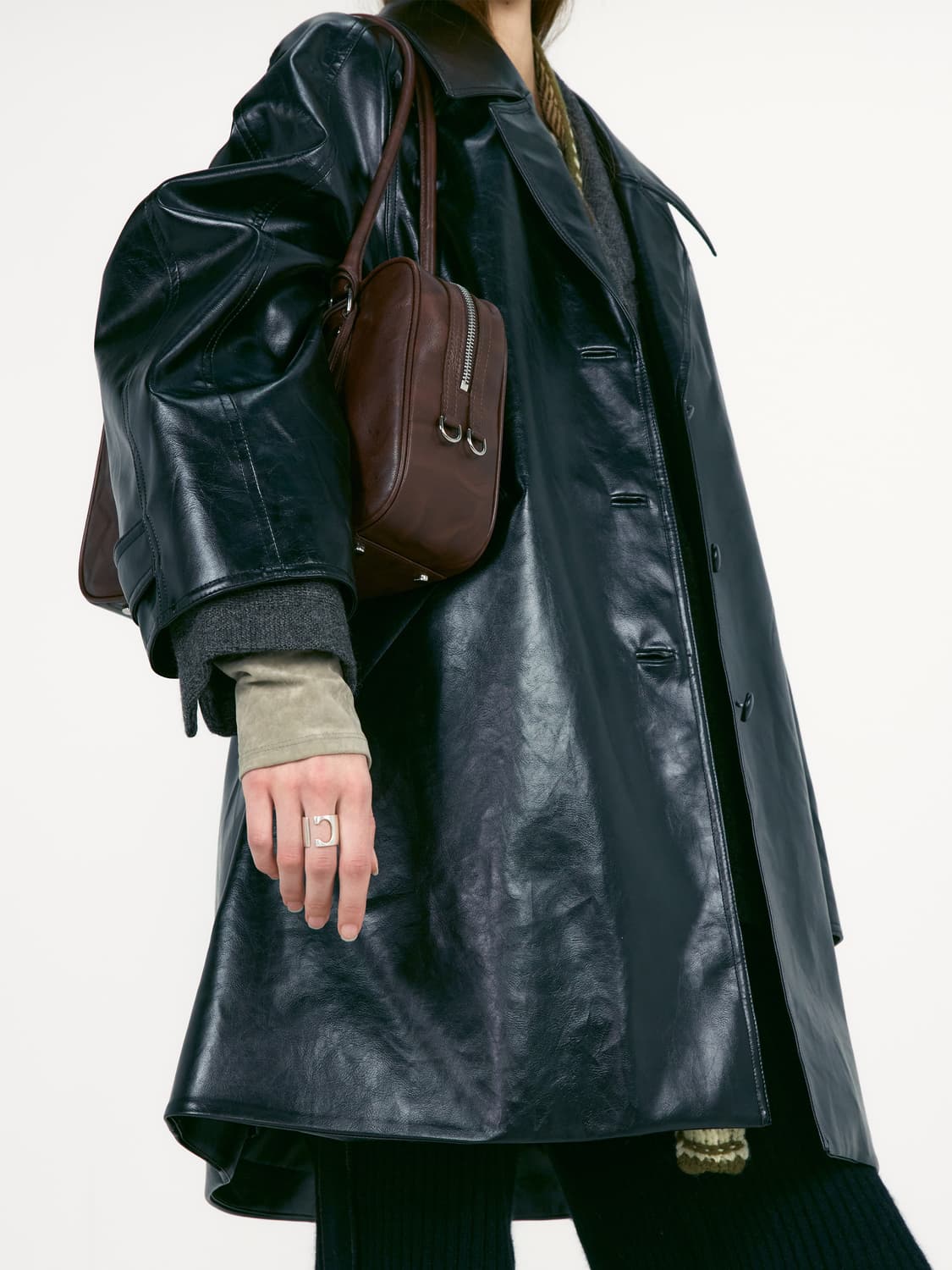 로우클래식 TEXTURED LEATHER HALF COAT 레더 자켓 상품이미지5