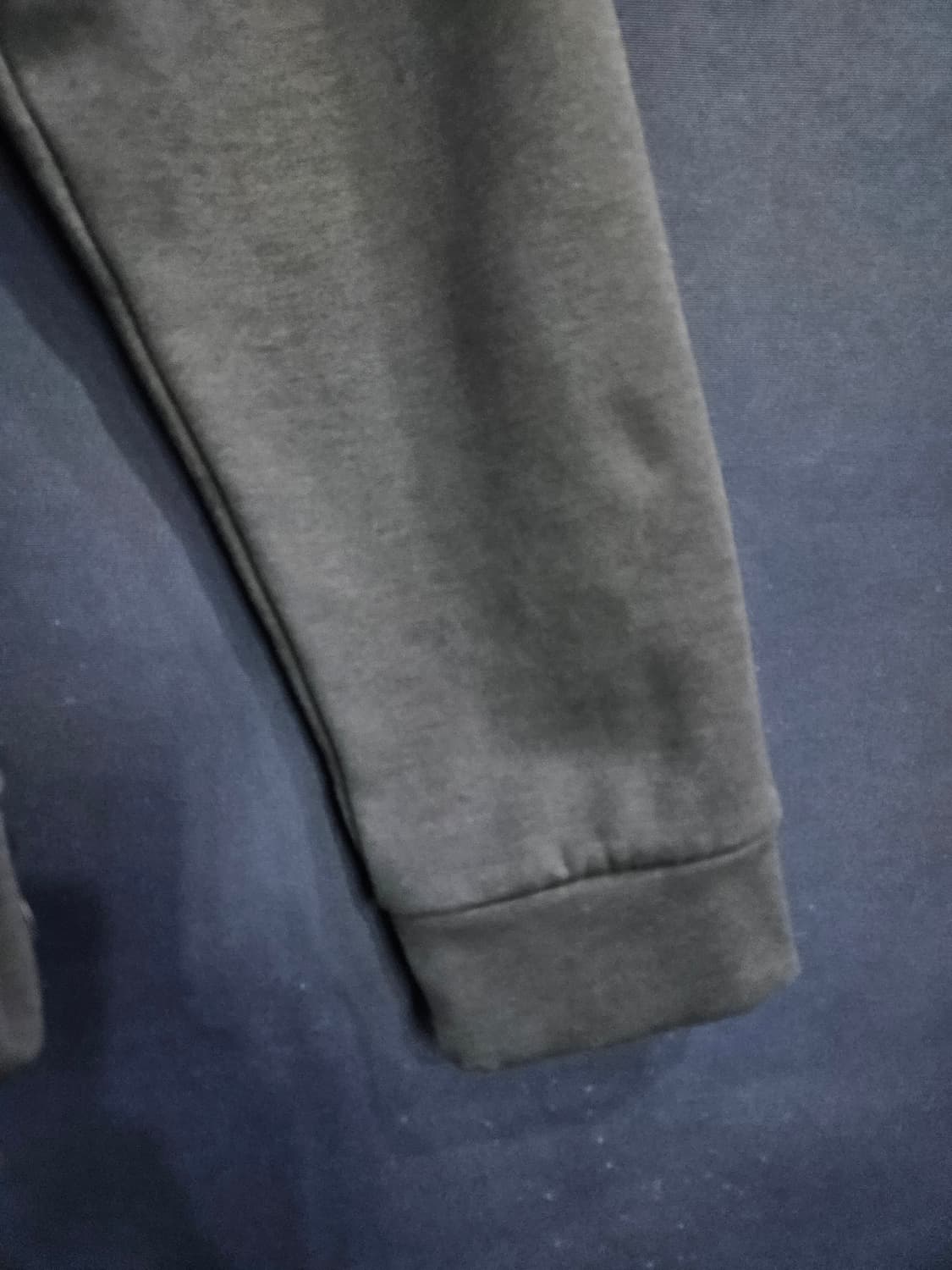 디스커버리 다크그레이 남성 슬림핏 105 기모 집업자켓  상품이미지5