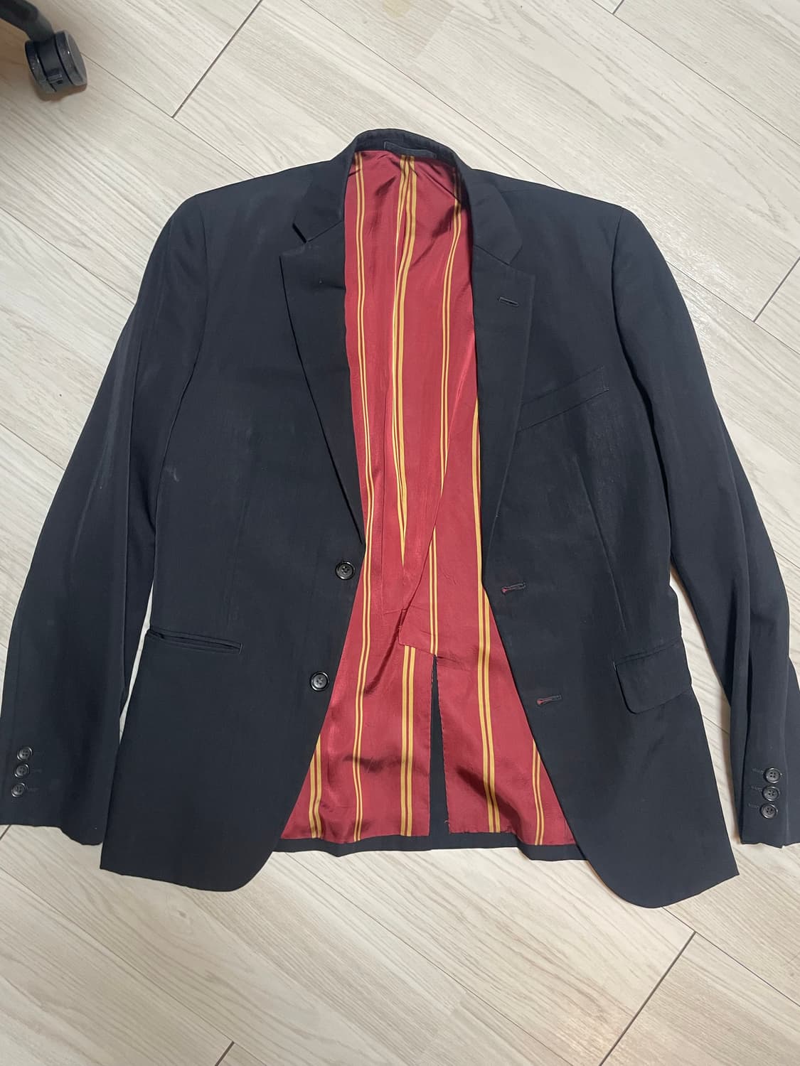 꼼데 가르송 블랙 블레이저입니다. 상품이미지1