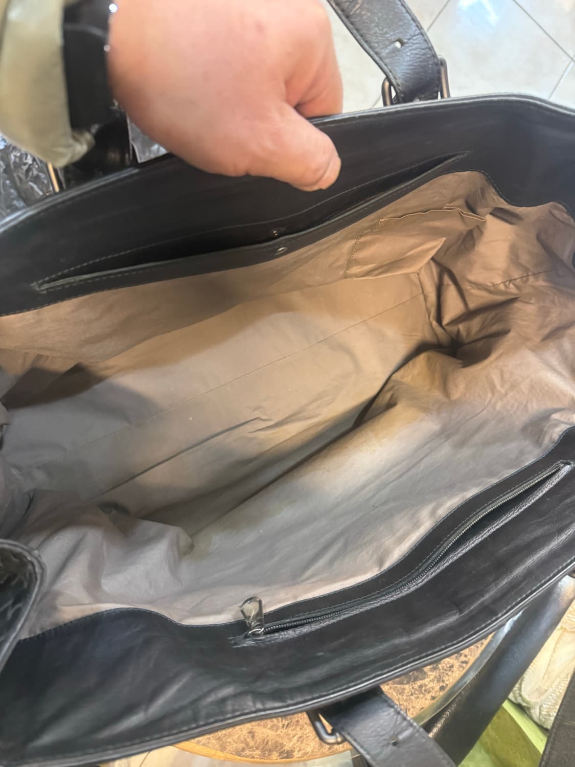 정품 보테카베네타 인트레치아토 보스턴백 팝니다 상품이미지6