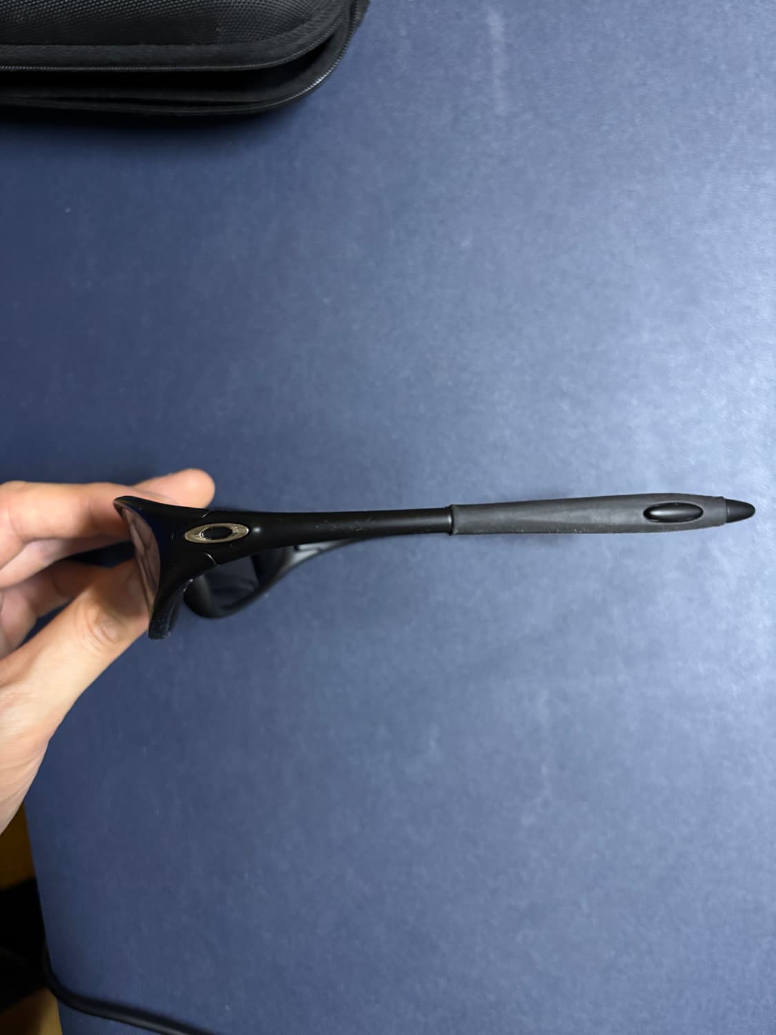 오클리 미뉴트1.0 매트블랙 상품이미지3