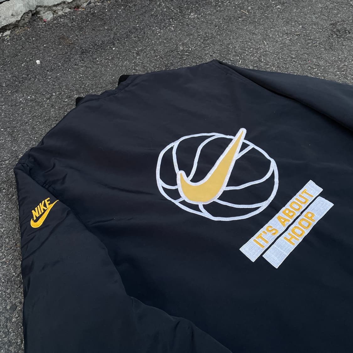 90s 나이키 베스킷볼 자수 빅로고 올드스쿨 투톤 배색 누빔 돕바 점퍼 상품이미지2