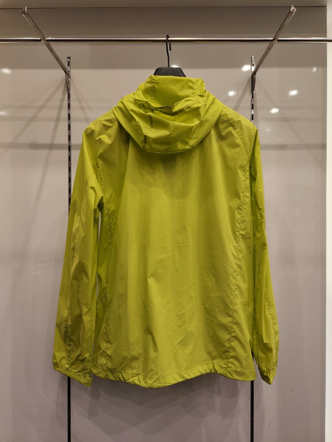 콜럼비아 방수방풍 바람막이L(새상품) 상품이미지2