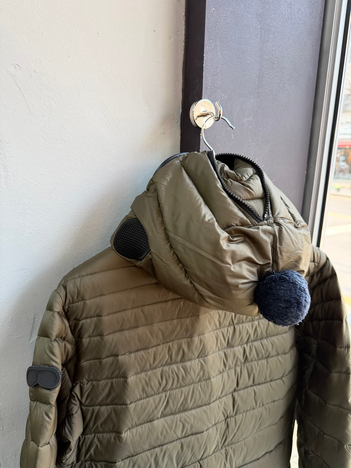 46/ AI 라이더스온더스톰 고글 다운 패딩 점퍼 상품이미지9