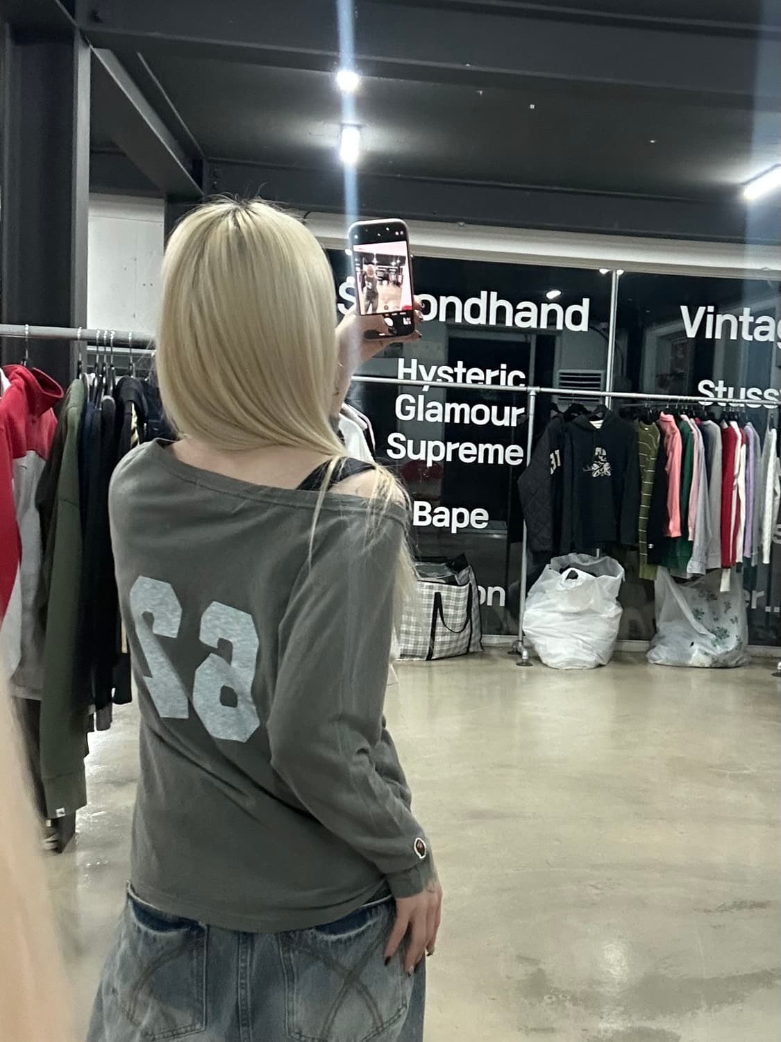 베이프 카키 원숄더 U넥 사루 프린팅 긴발 슬리브 상품이미지2