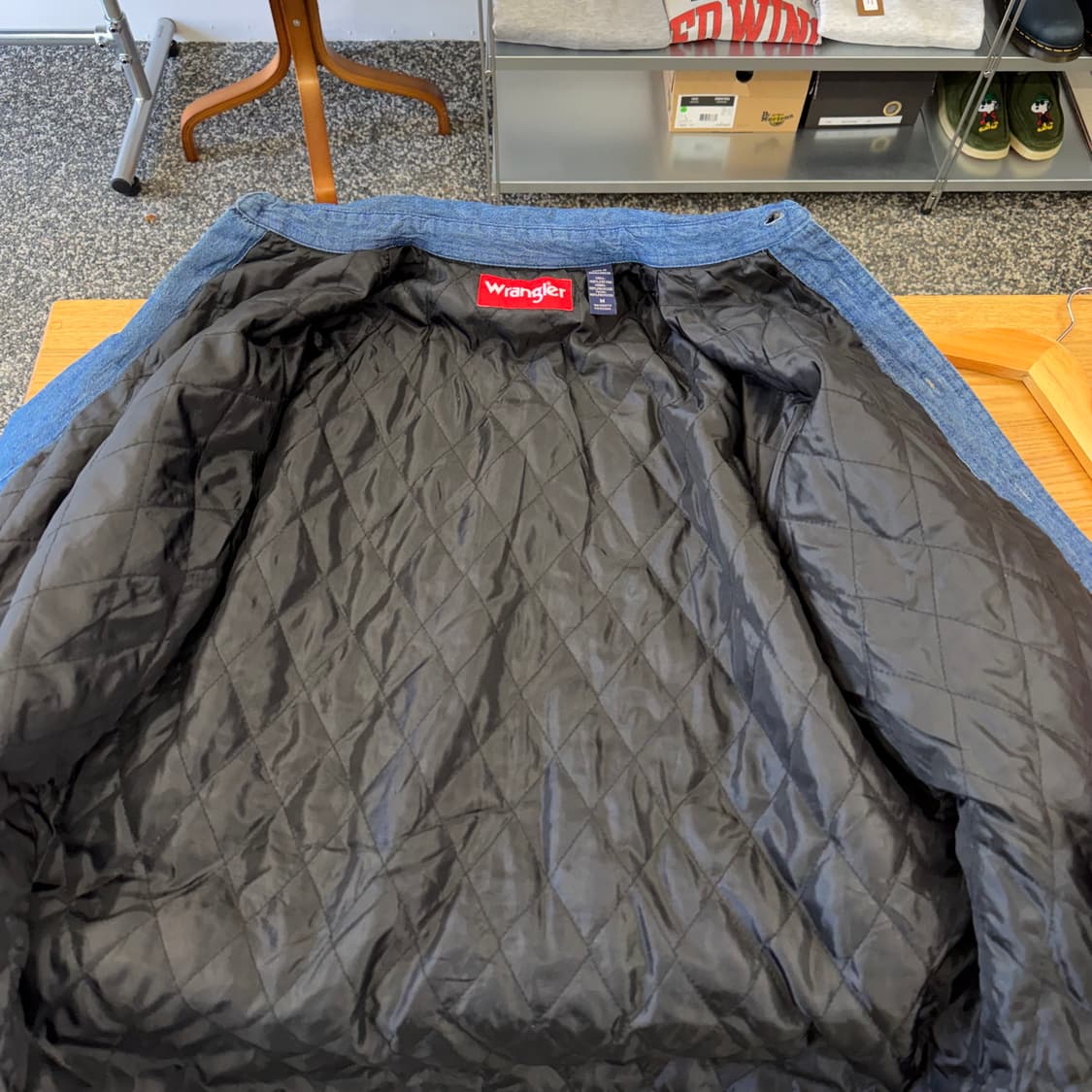 랭글러 클래식 트러커 데님 셔츠 자켓 (XL) 상품이미지3