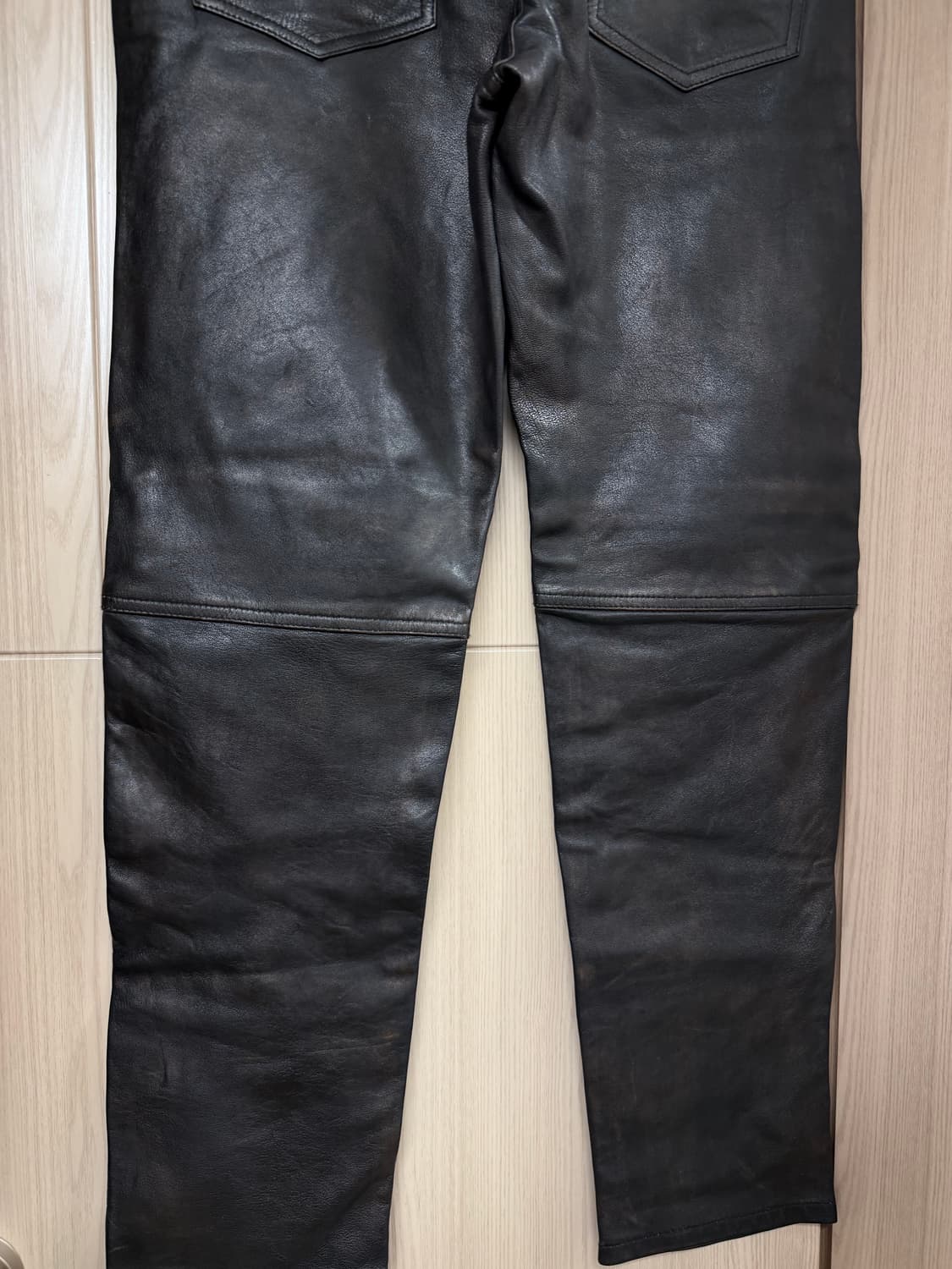 H&M 에디션 리얼 레더 바이커 팬츠 상품이미지6
