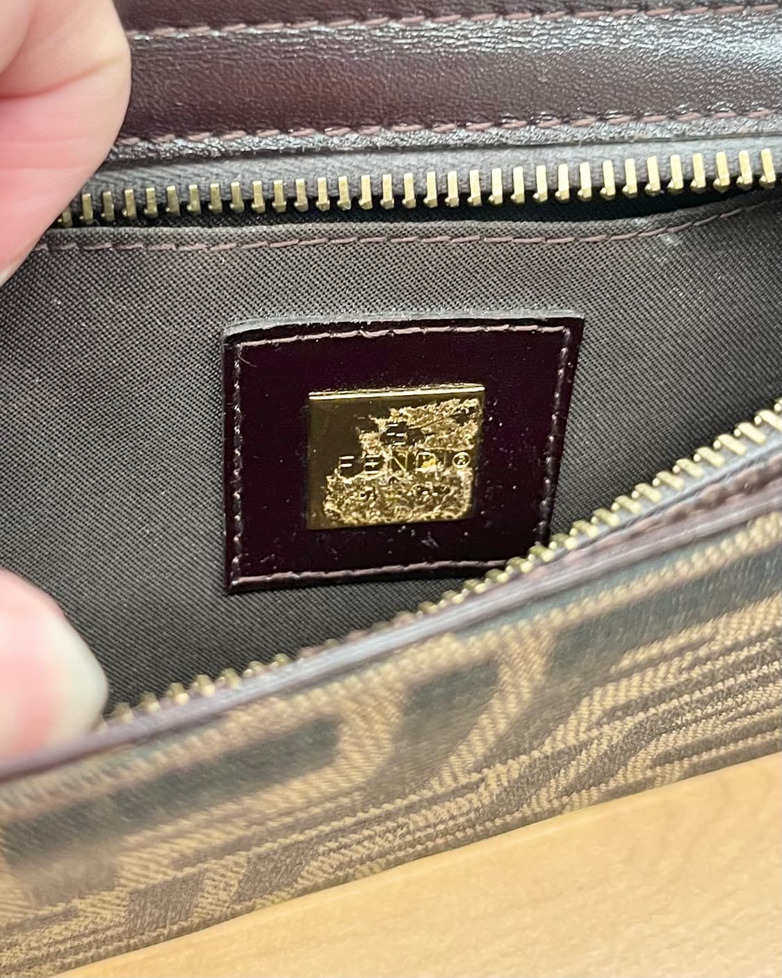 펜디 브라운 주카패턴 체인 크로스백 상품이미지7