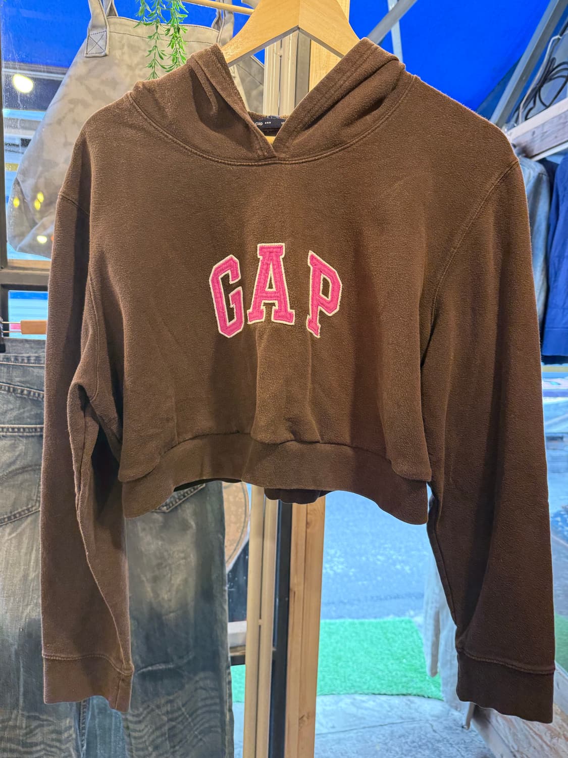 갭 초코 크롭 후드티 상품이미지1