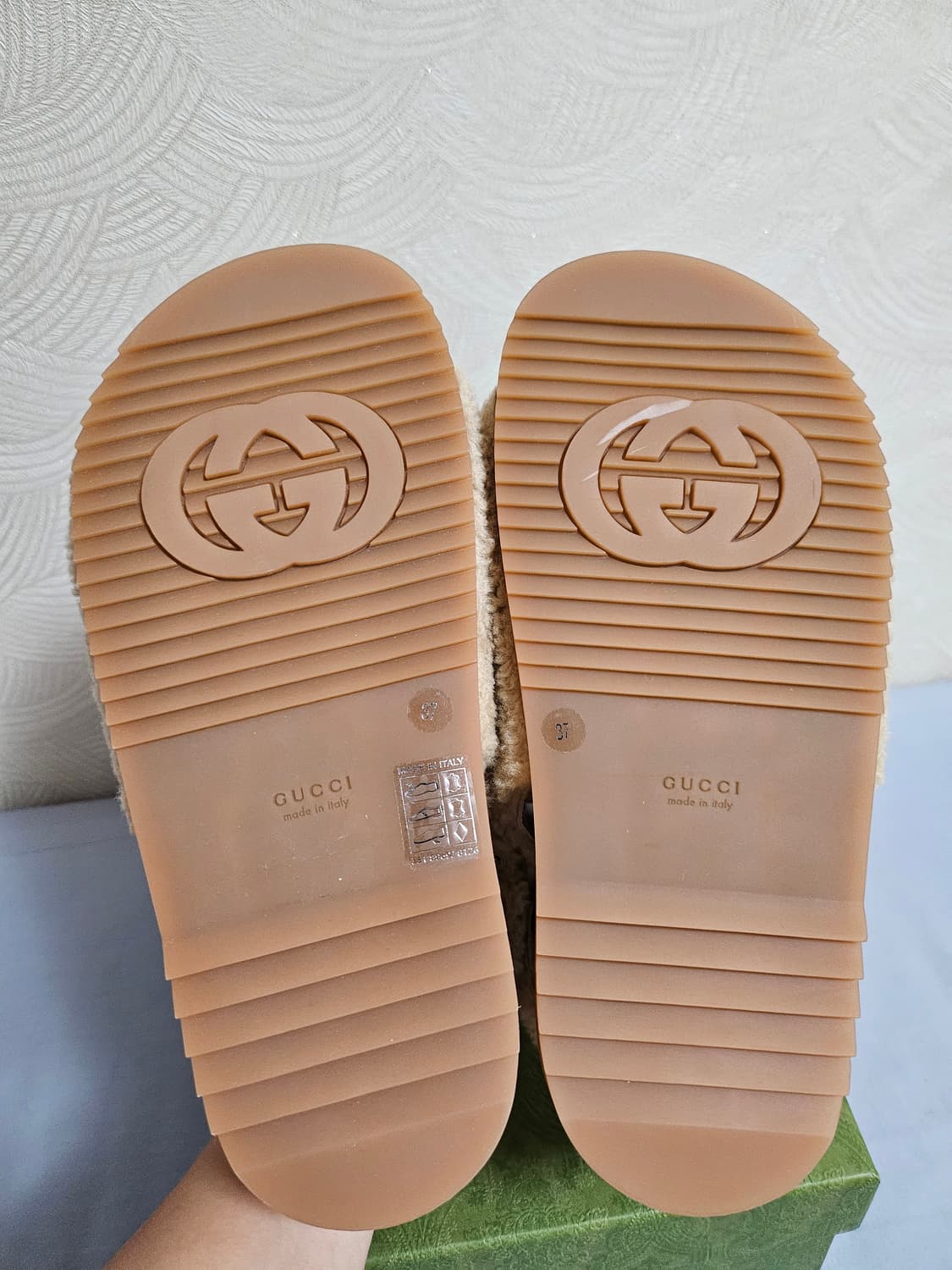 구찌 퍼 슬리퍼 상품이미지3