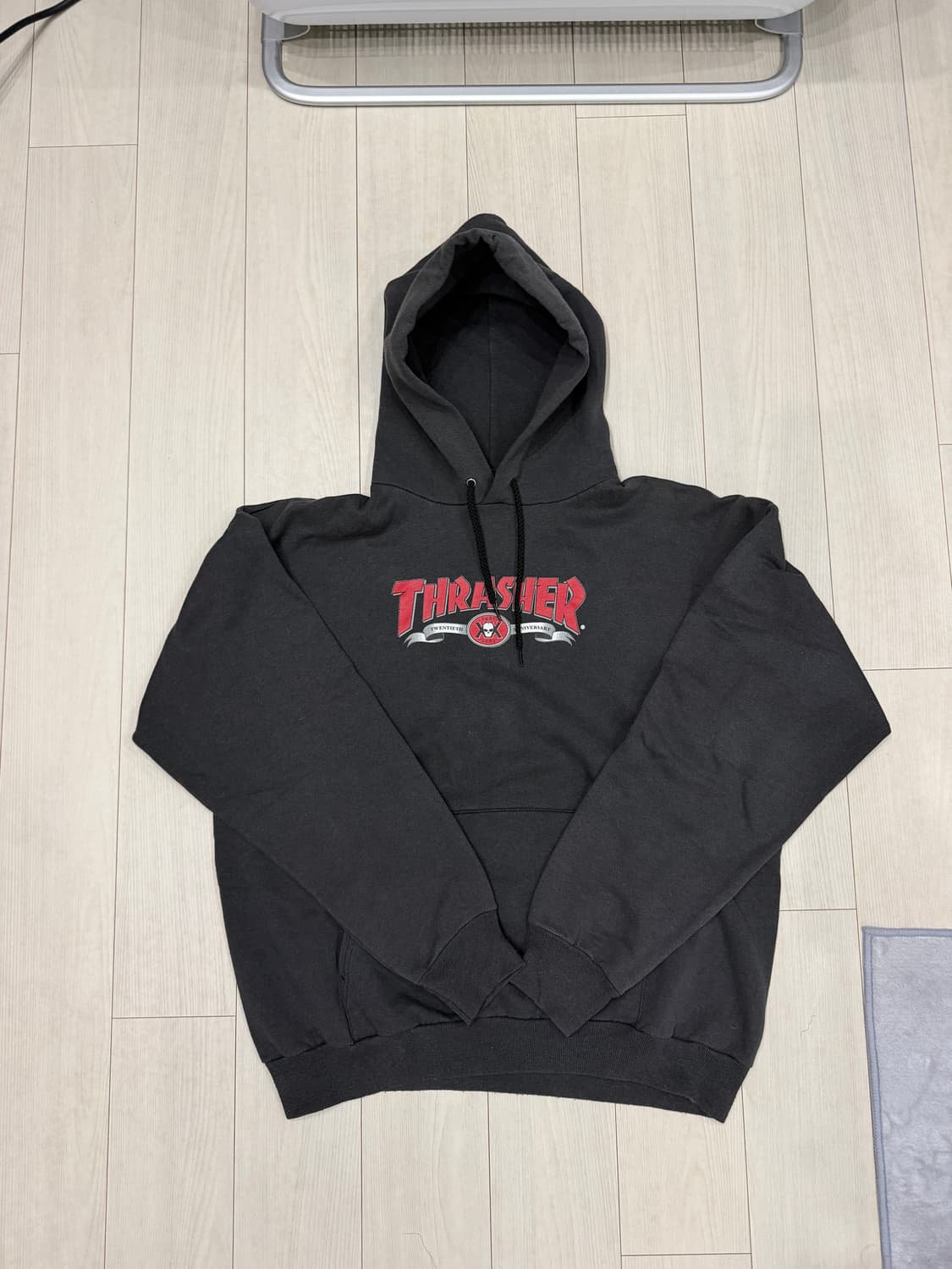 [L] 00‘s 빈티지 트래셔 20주년 후디 상품이미지1