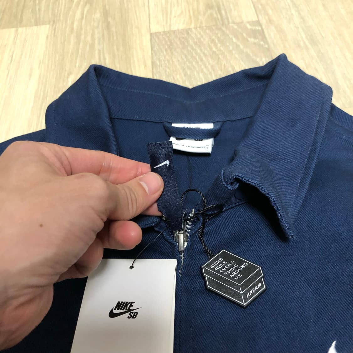 (M) 새상품 나이키 NIKE SB 경량 스케이트보딩 드리즐러자켓 네이비 상품이미지9