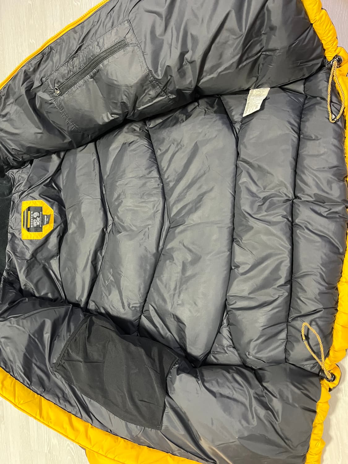 마운틴하드웨어 에어쉴드패딩M 상품이미지5