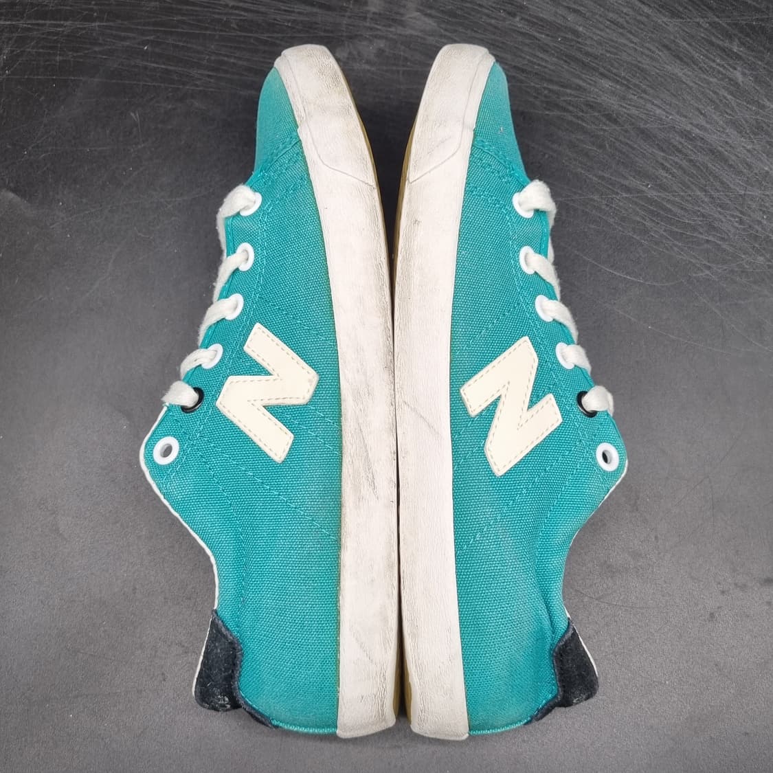 뉴발란스 그린 여성스니커즈240  상품이미지5