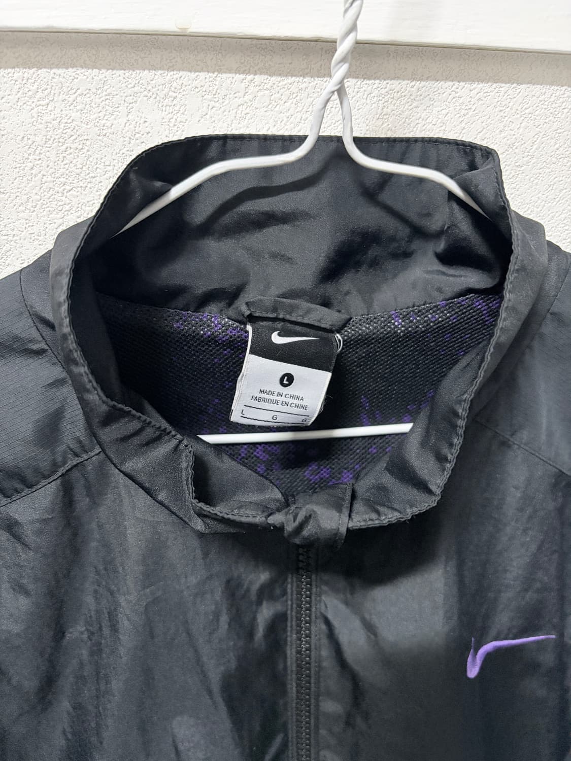 나이키 블랙 퍼플 바람막이 L 상품이미지2