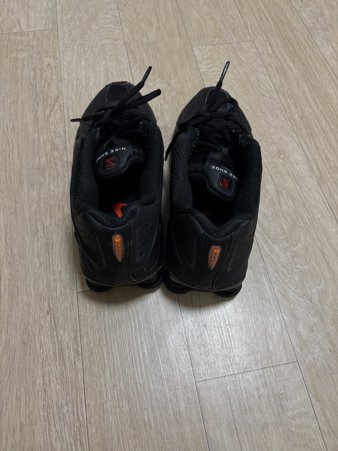 나이키 샥스 R4 블랙 240 상품이미지5