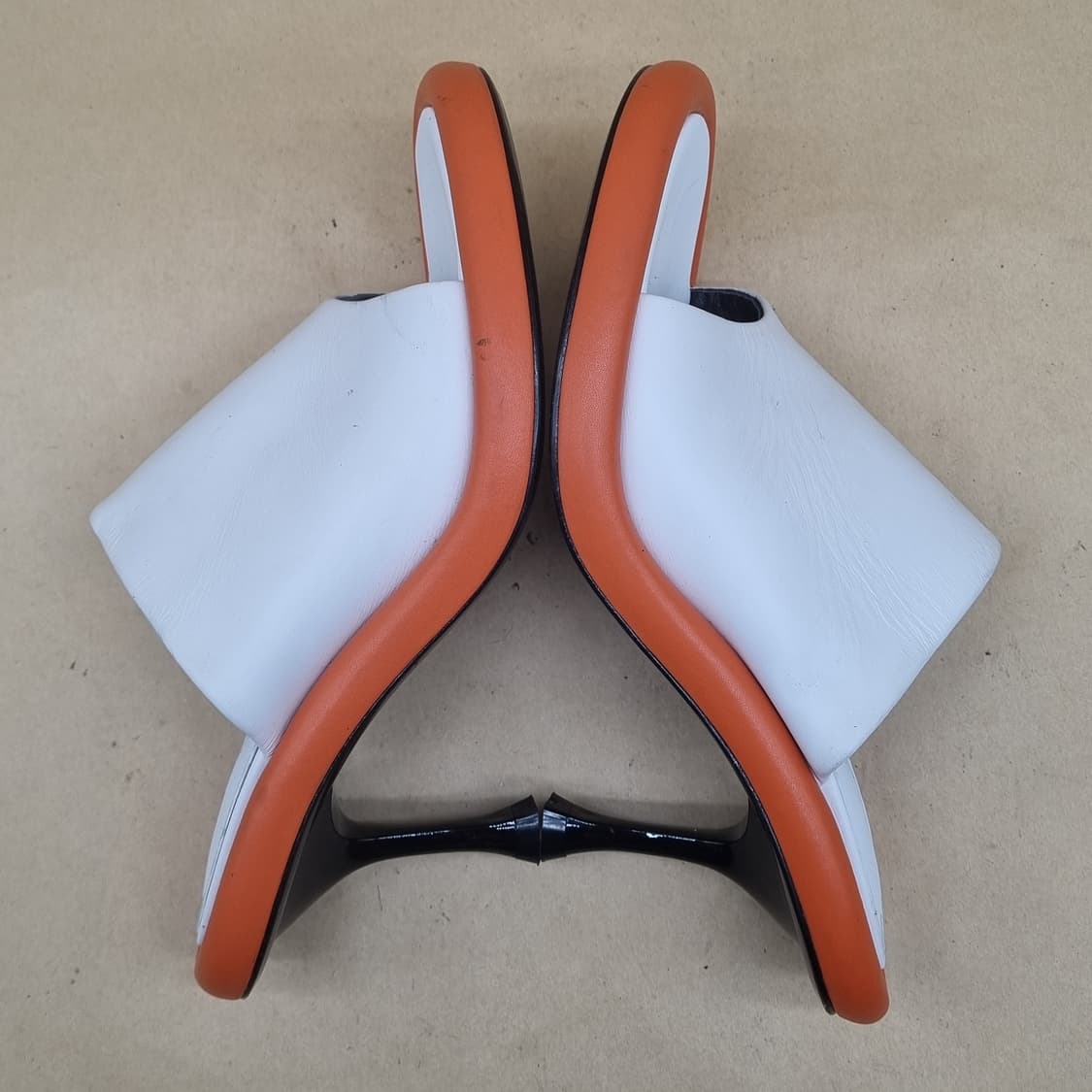 JW 앤더슨 범퍼 여성슬리퍼240 굽9 상품이미지5