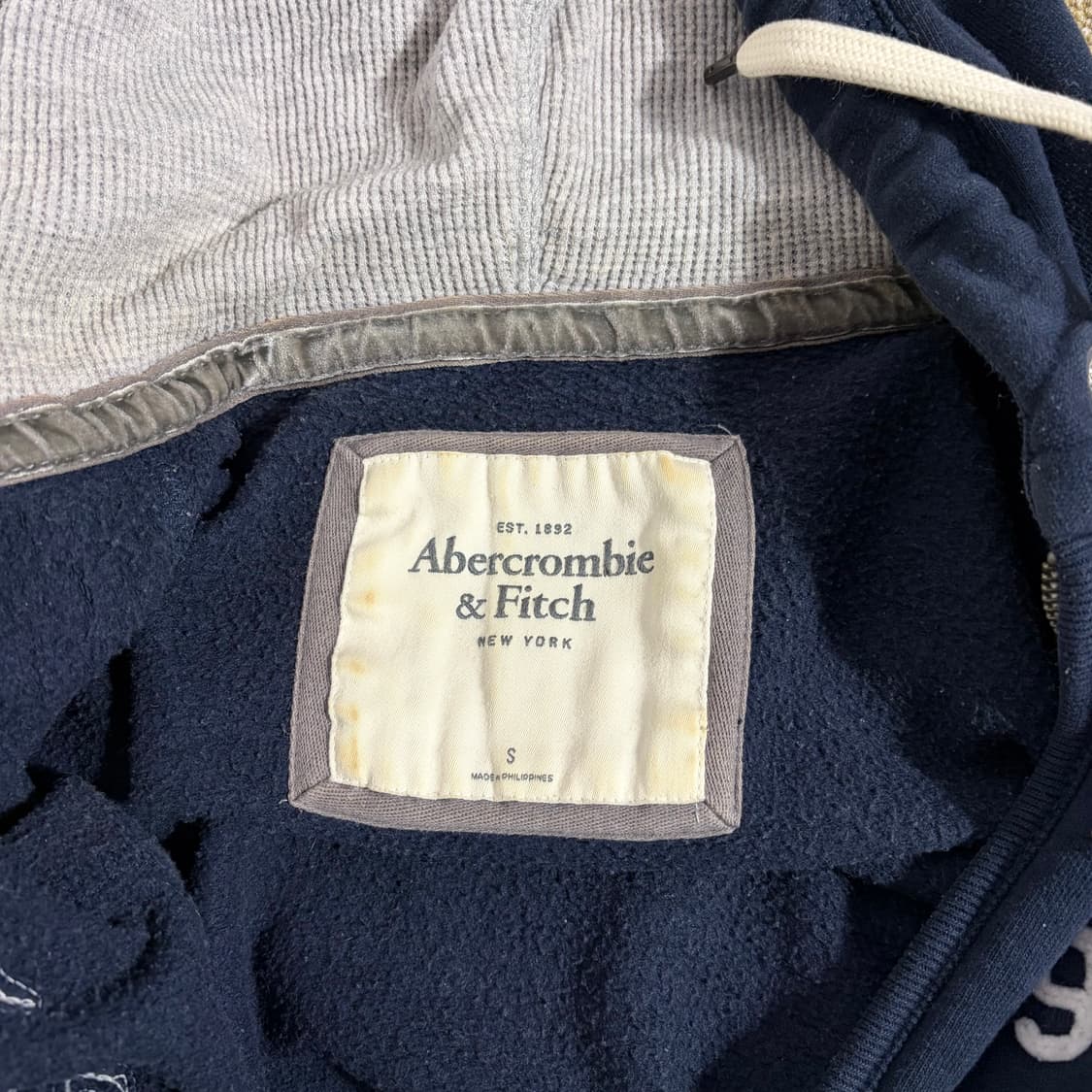 Abercrombie & Fitch 로고 패치 네이비 후드 집업 상품이미지4