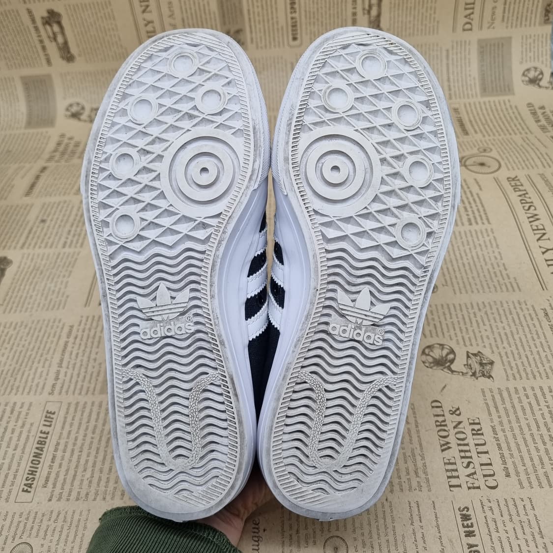 아디다스 니짜로우 검흰 여성스니커즈240  상품이미지3