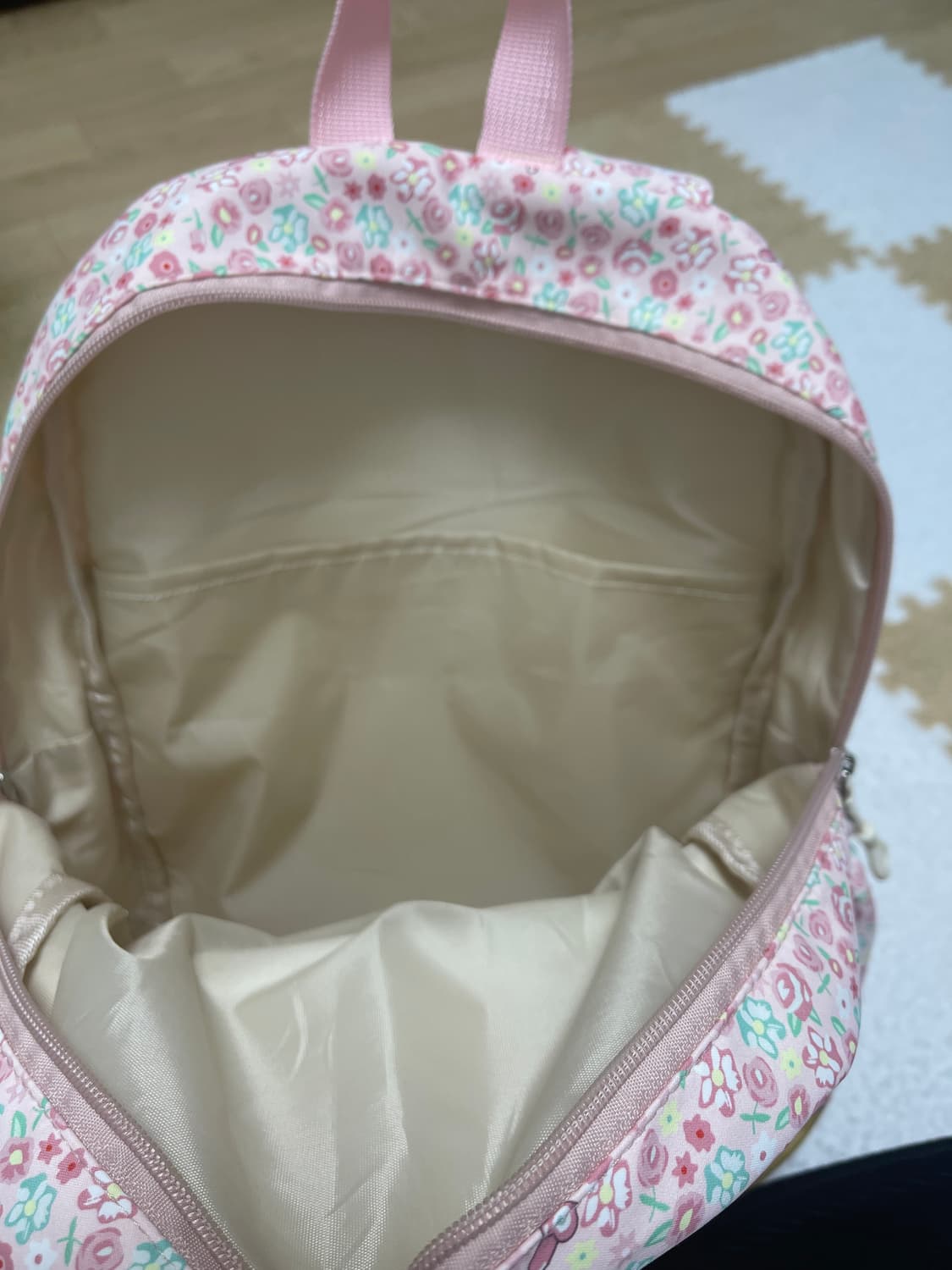 키티 50주년 백팩 상품이미지5