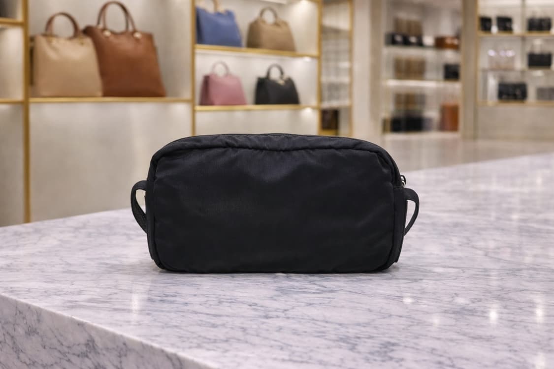 [S급] 프라다 나일론 포코노 크로스백 판매합니다!!! 상품이미지2