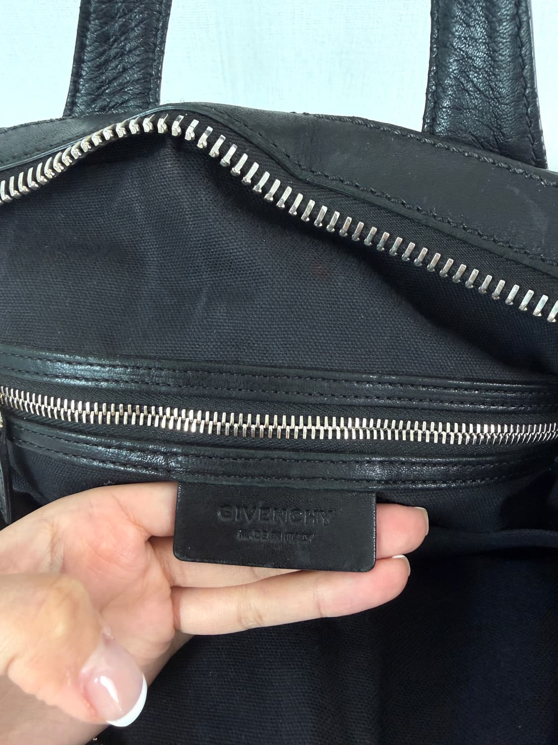 지방시 나이팅게일 블랙 토트백 상품이미지5