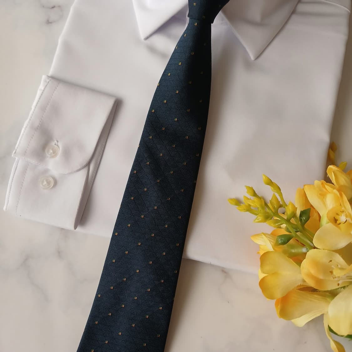 듀퐁 실크 네이비 미니멀 자카드 넥타이 8.2cm A+등급 A19183 상품이미지6