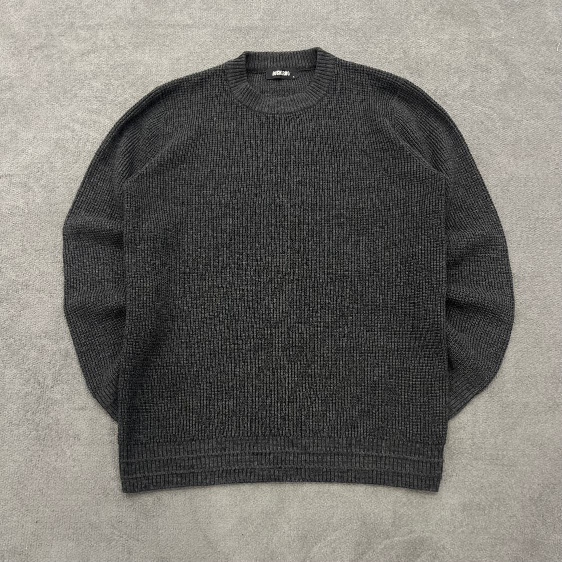 L 버커루 차콜 니트 상품이미지1